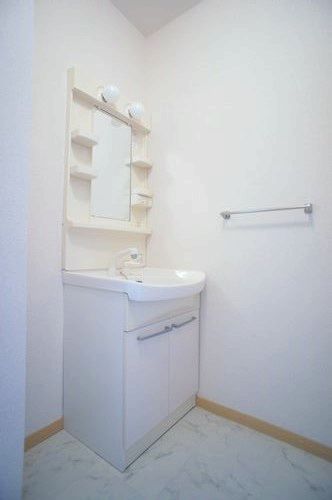 ヴィア・ラッテア 201号-8