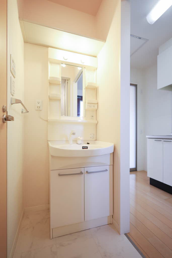 シーズンコートD 202号-7