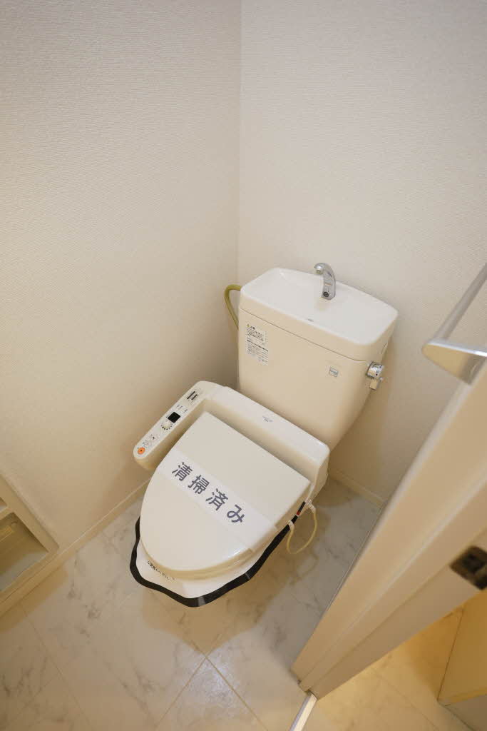 シーズンコートD 202号-9