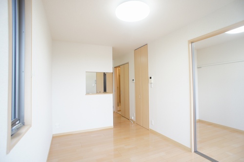 メゾン　ジュネス 203号-3