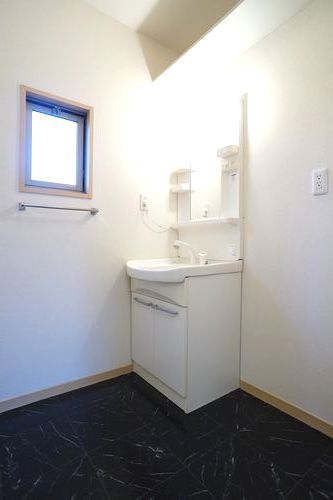 マーヴェラスⅢ 202号-8