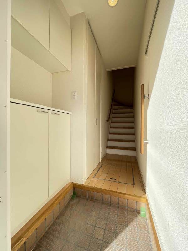 メゾン・ラルジュE 202号-8