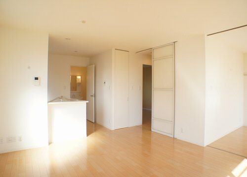 メゾン・ラルジュF 202号-2