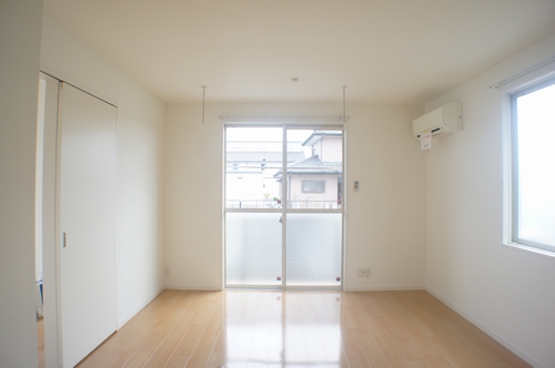 シャーメゾン・ピスタＢ 102号-3