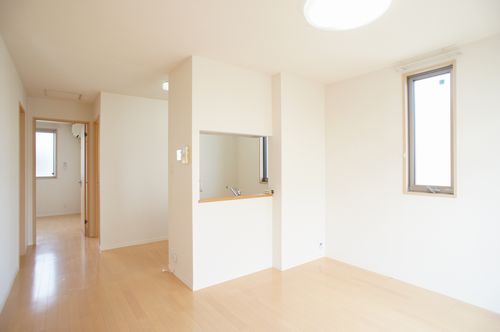 ラ・ファミリーナＢ 101号-2