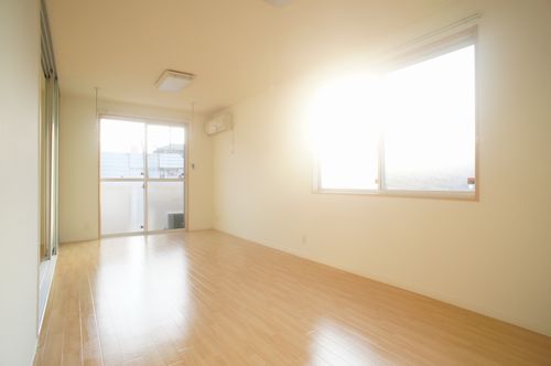 サニー・コートD 102号-2