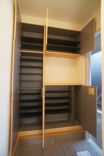 サニー・コートD 102号-11