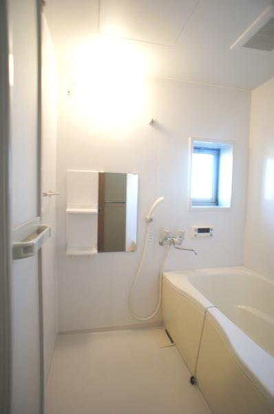 メゾン・ド・ソレイユＥ 203号-6