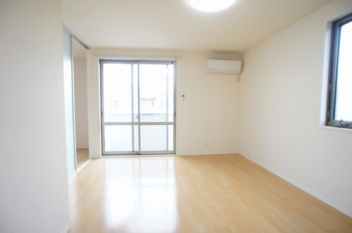 メゾン・ド・ソレイユＮ 203号-4