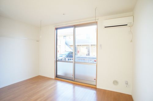 ディアス・コスモ大泉　壱番館 103号-2