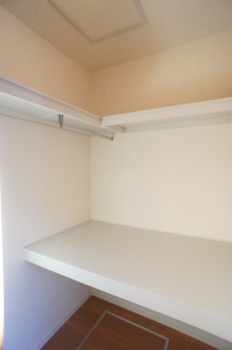 ディアス・コスモ大泉　壱番館 103号-5