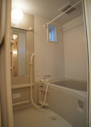 ディアス・コスモ大泉　参番館 202号-8