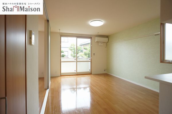 シャーメゾンやまと 102号-3