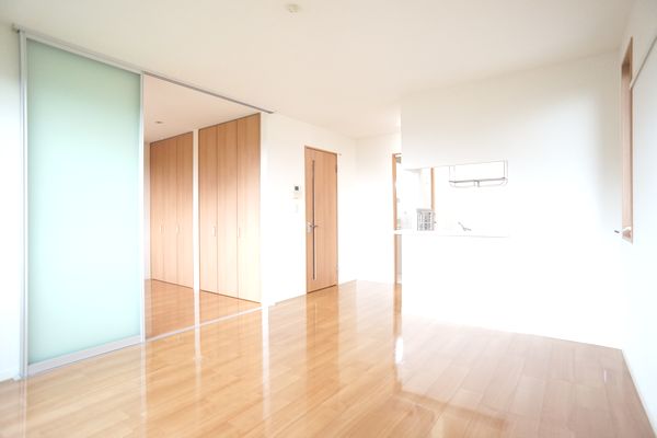 シャーメゾンやまと 201号-2