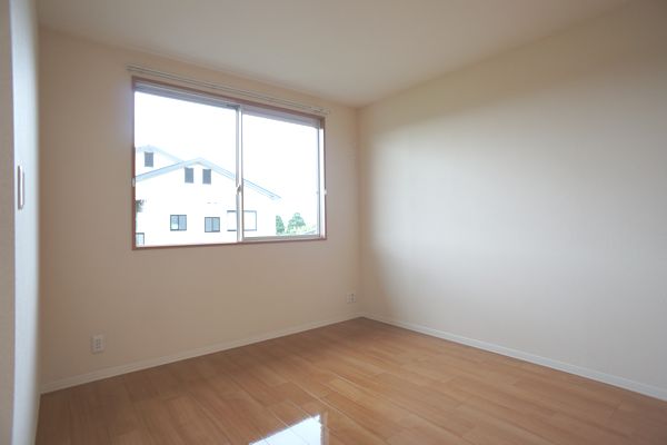 シャーメゾンやまと 201号-4