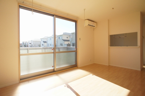 カーサ・スリーゼ 105号-2