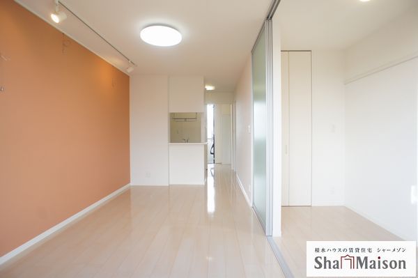 メゾン・アブリコ 201号-3