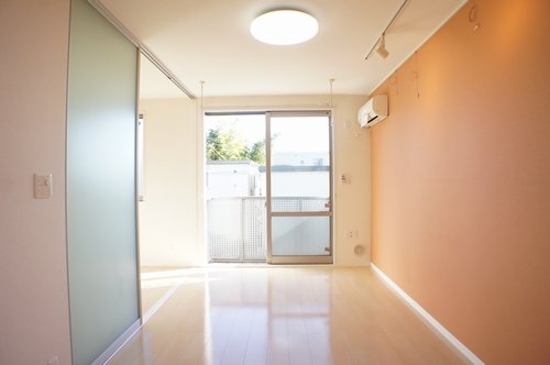 メゾン・アブリコ 202号-5