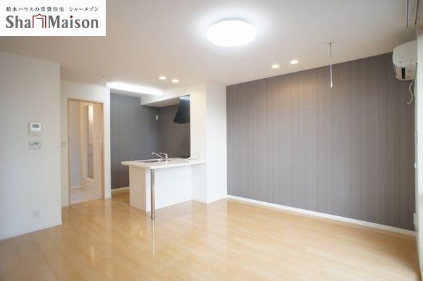 エバーループＡ 102号-3