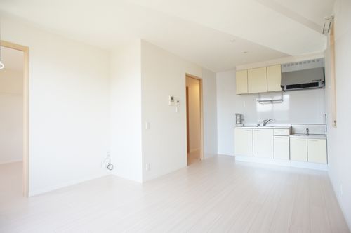 アビイ・ロード　Ａ 203号-4