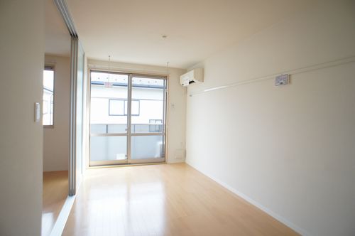 シャーメゾン B 201号-2