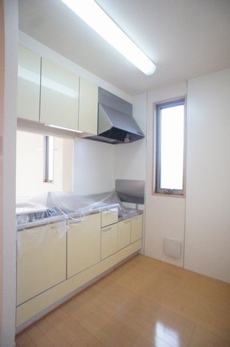 クレストウッド 201号-3