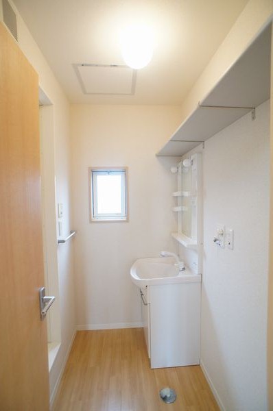 グランドソレーユ三番館 202号-7