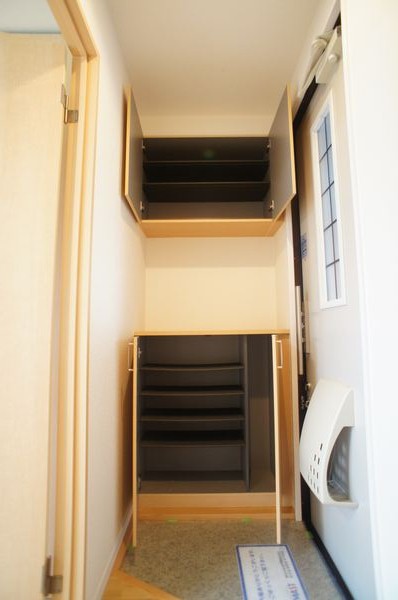 グランドソレーユ三番館 202号-11