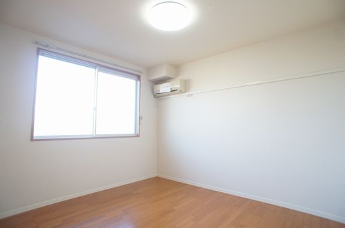 メゾン・ヴィクドワール　Ⅰ 203号-6