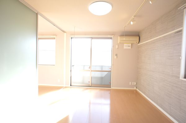 ｌｕｍｉｅｒｅ　Ａ 202号-4