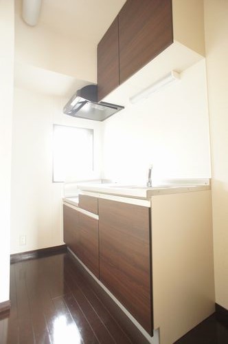 コンフォート・アーバン 205号-4