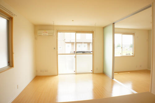 プリモス・コートＥ 101号-3