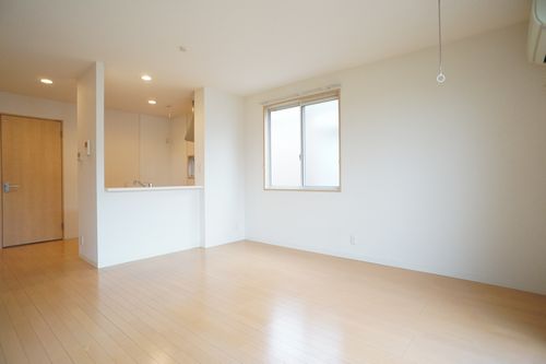 プリモス・コートE 201号-4