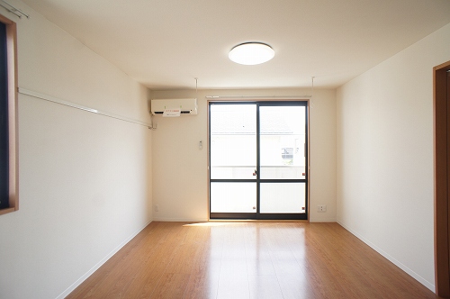 レイクヴュー花山 201号-3