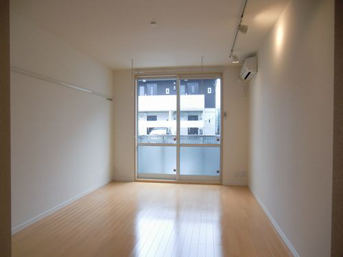 ユーエアロ A 103号-2