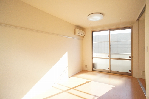 レジデンス竹富Ⅲ 101号-2