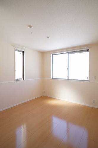 メゾン・ボヌールＥ 103号-8