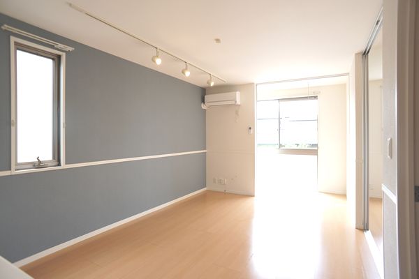 メゾン・ボヌールＥ 201号-2