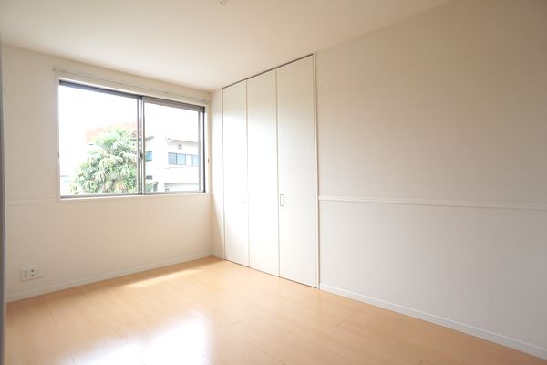 メゾン・ボヌールＥ 201号-8