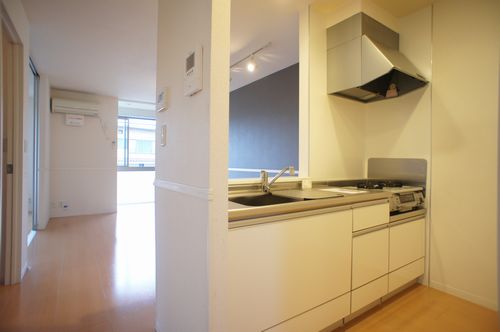 メゾン・ボヌールＥ 202号-4