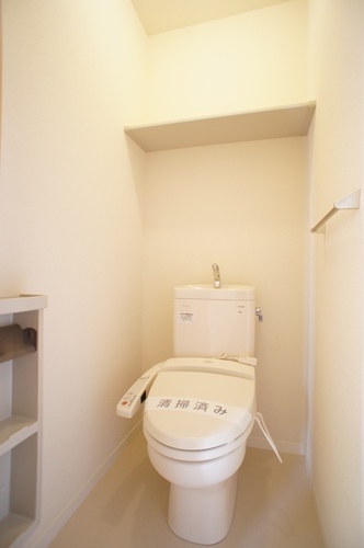 ニコ・アベニュー B 202号-9