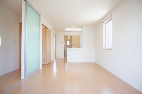 ファミール・トリビュート　Ｃ 201号-3