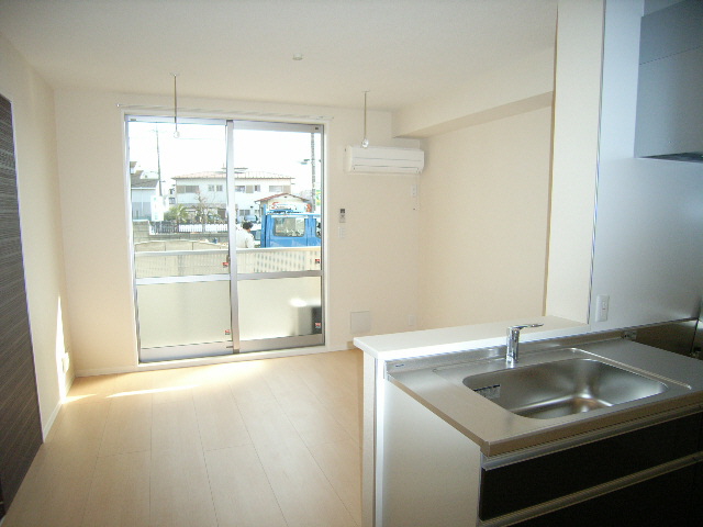 メゾン　ＬａＬａ 101号-3