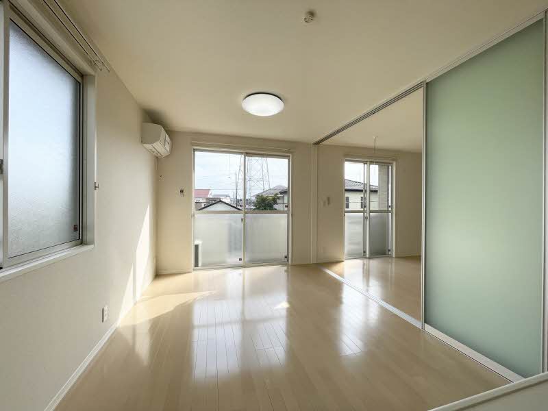 ブリティッシュヒルズ 201号-2