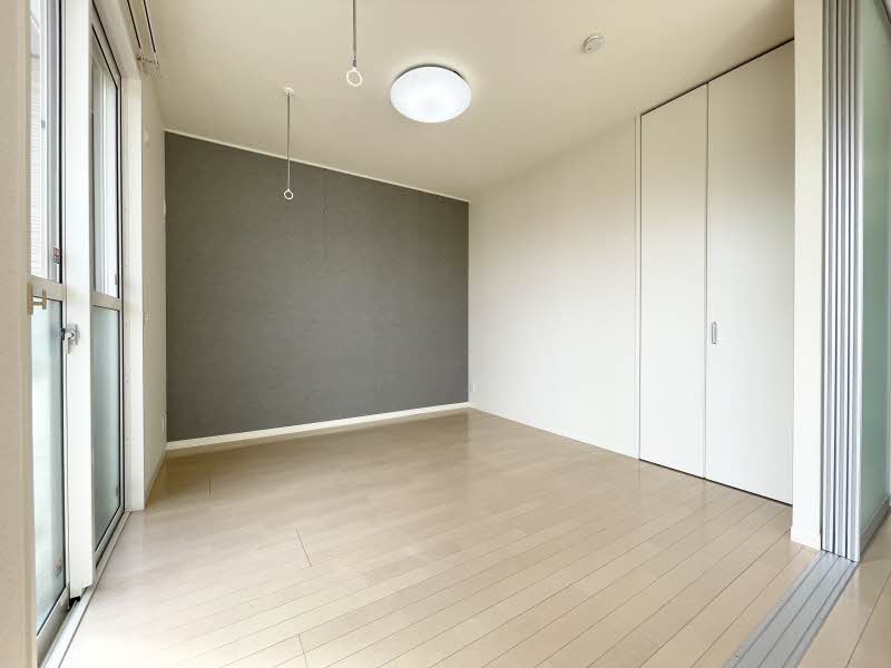 ブリティッシュヒルズ 201号-5