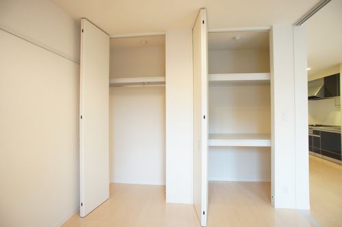 コンフォール元今泉 303号-8