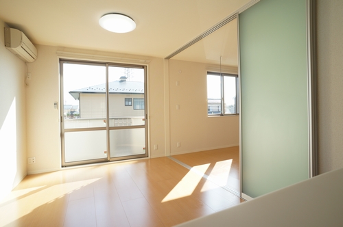 ベイサージュⅤ 201号-3