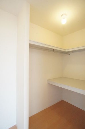 カトリーヌ　Ｅ 102号-6