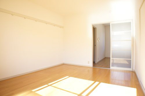 カーサ十一屋A 201号-3