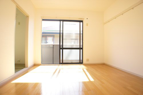 カーサ十一屋A 201号-4